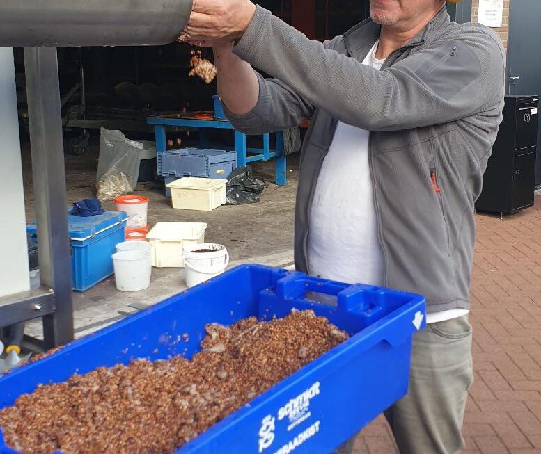 Windbox_sorghum handmatige input